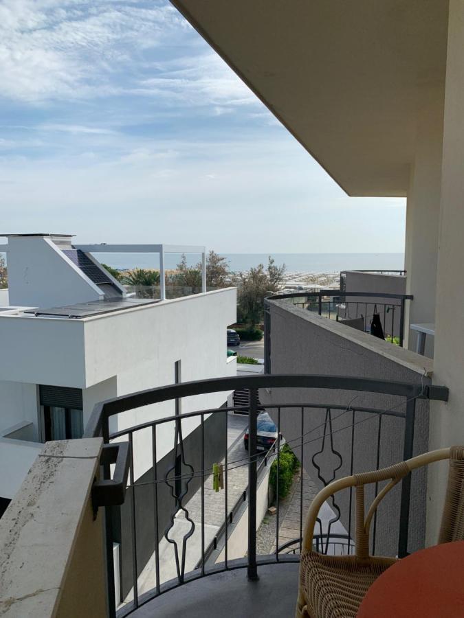 Hotel Moderno - Bed & Breakfast Cervia Bagian luar foto